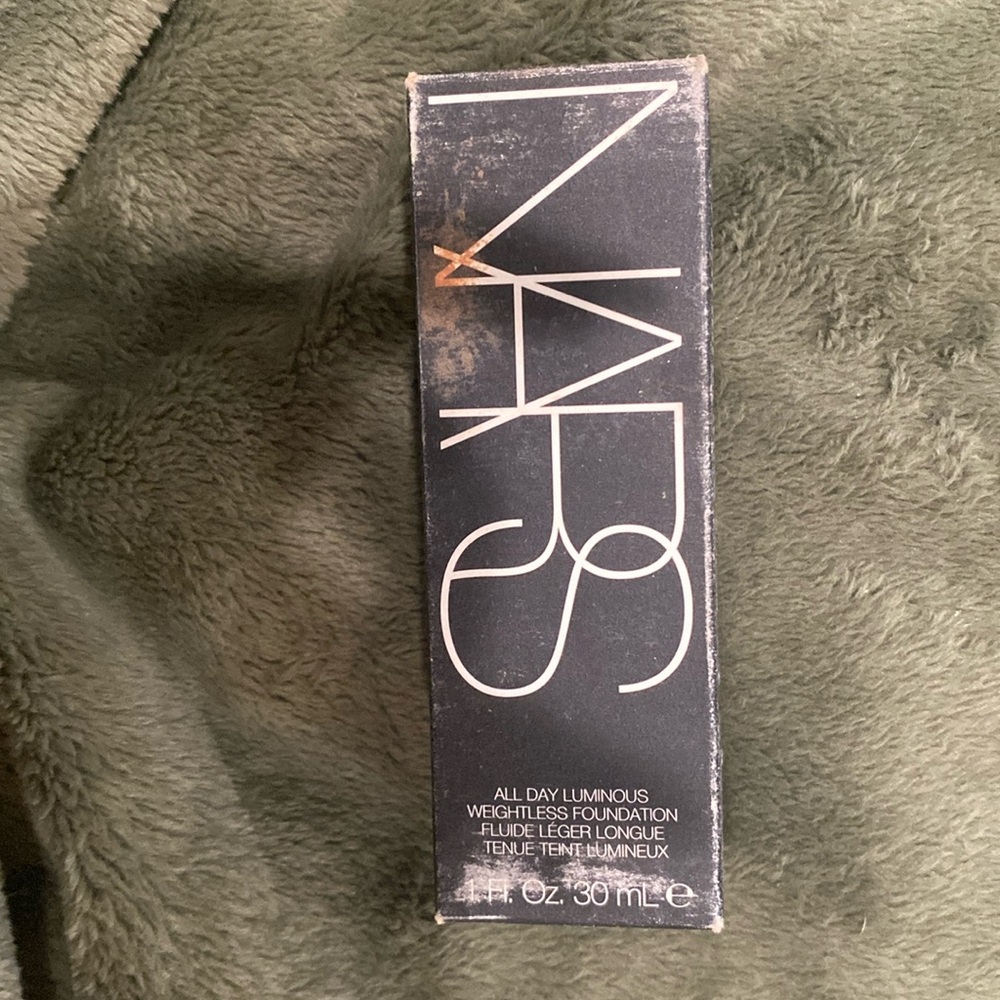 Nars All Day Luminous Foundation in shade: Stromboli (Medium 3) Brand New